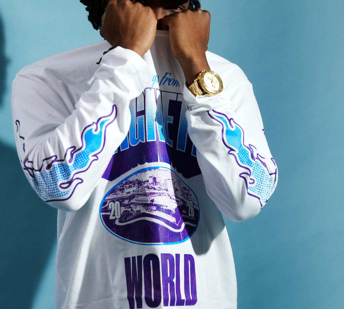 White Longsleeve worn, studio